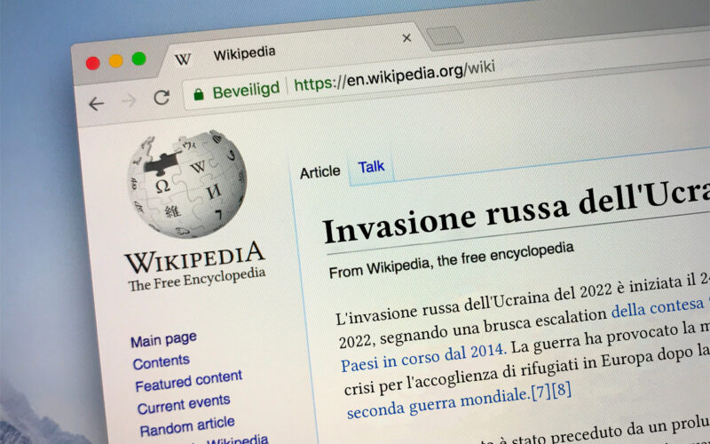 Wiki War, il conflitto in Ucraina visto da Wikipedia Wiki War, il conflitto in Ucraina visto da Wikipedia