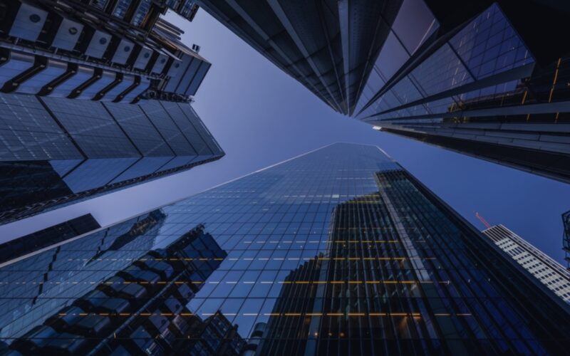 Top Manager Reputation: l’energia al centro e Descalzi conquista la vetta